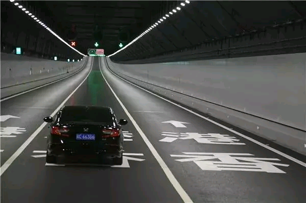 港珠澳大桥海底隧道