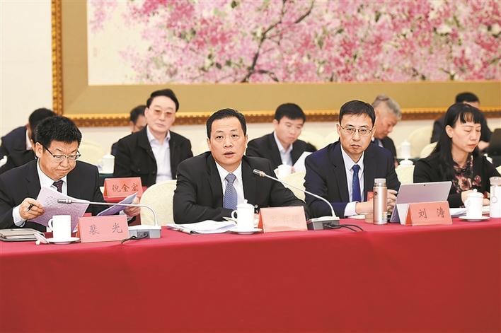 在深省人大代表建议，莲塘口岸应实施24小时通关